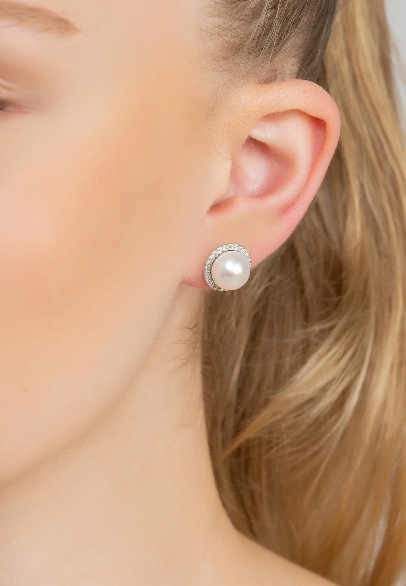 Latelita Pearl Full Halo Large Stud Earrings Silver 4 Latelita Pearl Full Halo Large Stud Earrings Silver - Image 2