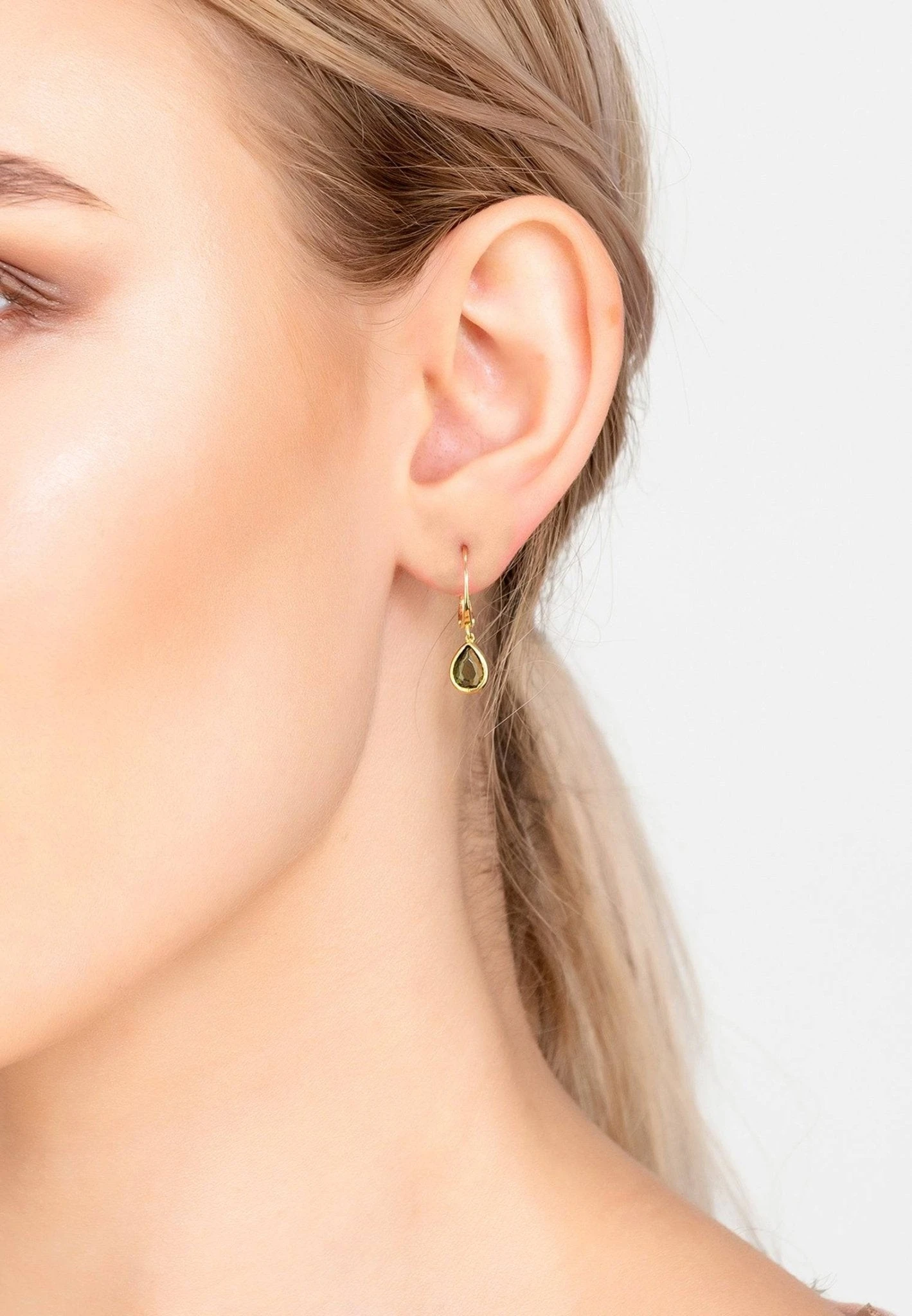 Latelita Pisa Mini Teardrop Earrings Gold Peridot 4 Latelita Pisa Mini Teardrop Earrings Gold Peridot - Image 2