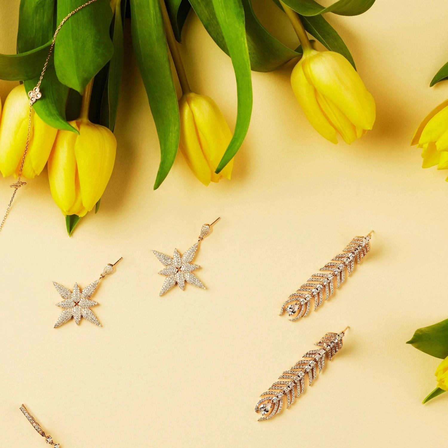 Latelita Star Flower Drop Earrings Gold 7 Latelita Star Flower Drop Earrings Gold - Image 5